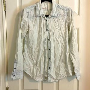 Gap 1969 Long Sleeve Chambray Button Up Shirt